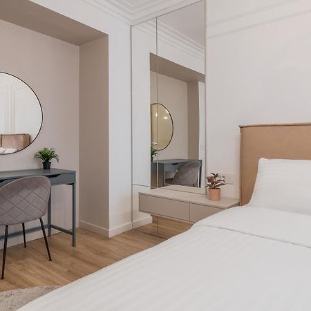Modern Muse Apartment Oradea Exterior foto
